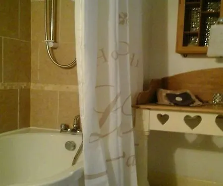 B&B Holly Vintage 3*